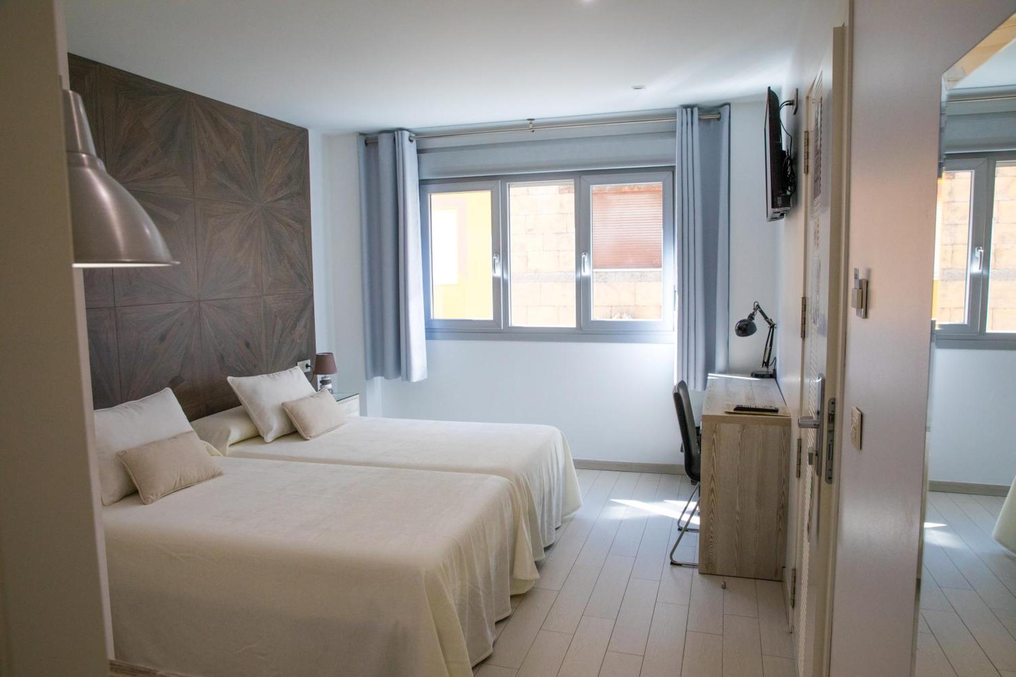 Apartahotel Enfasis-Group El Cuervo  ภายนอก รูปภาพ
